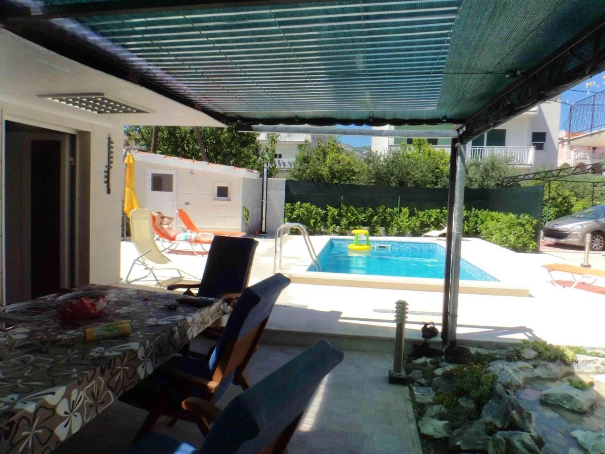 Charming Flat In Kastel Stafilic With Shared Pool 27 M² Apartment Kaštela Exterior foto