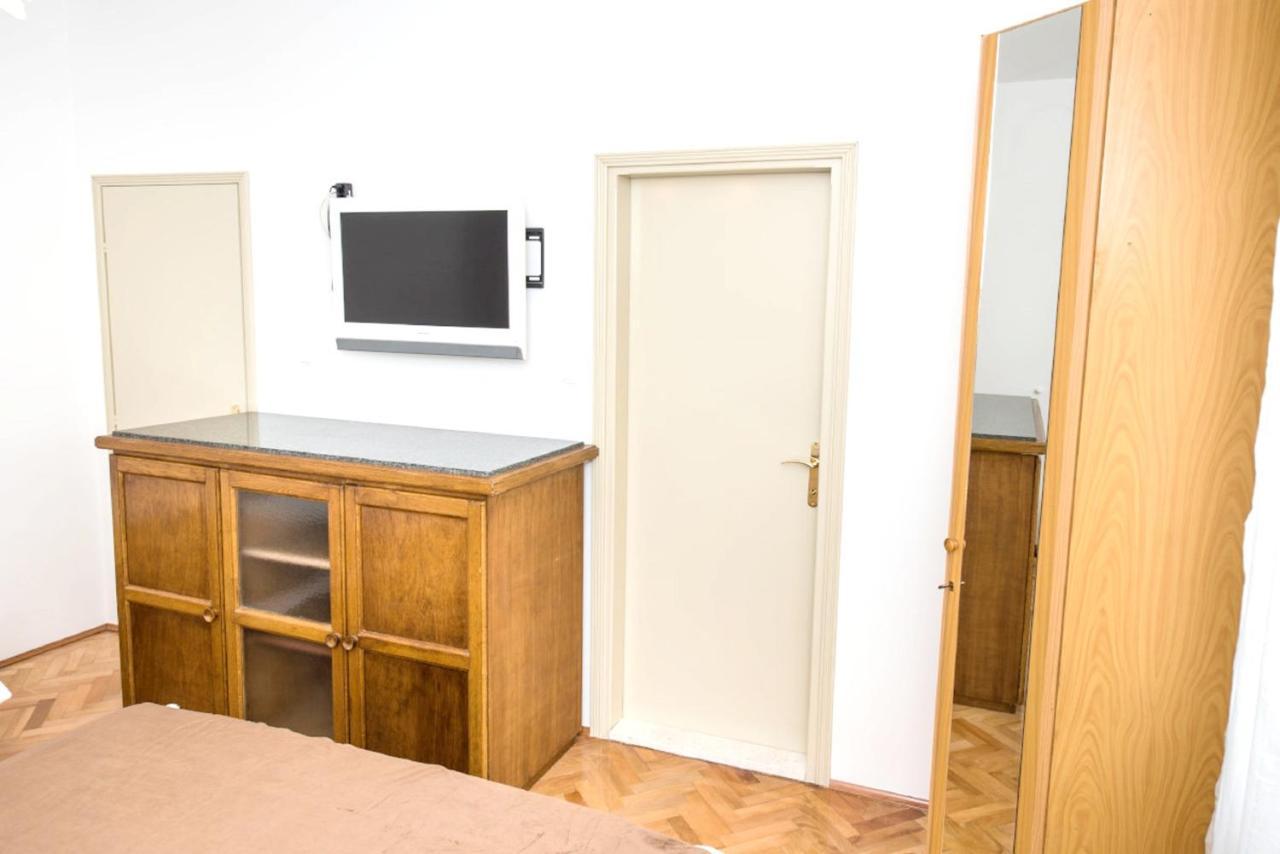 Charming Flat In Kastel Stafilic With Shared Pool 27 M² Apartment Kaštela Exterior foto